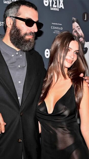 Emily ratajkowski leaked private photo uncensored HD quality