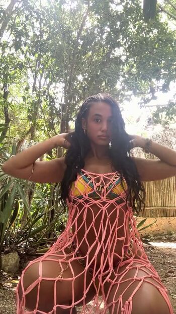 Emily tosta  page leaked private photo uncensored HD quality