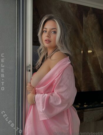Emilybee page leaked private photo uncensored HD quality