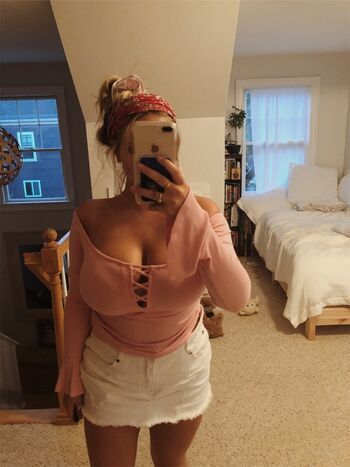 Emma burzynski page leaked private photo uncensored HD quality