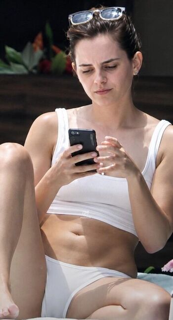 Emma watson  page leaked private photo uncensored HD quality