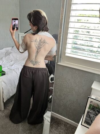 Emzeeni leaked private photo uncensored HD quality