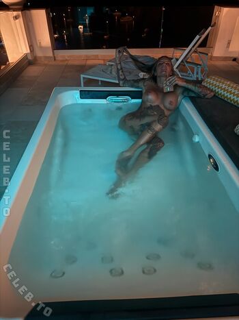 Evelynuncovered leaked private photo uncensored HD quality