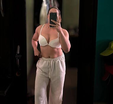 Fitmom kusum leaked private photo uncensored HD quality