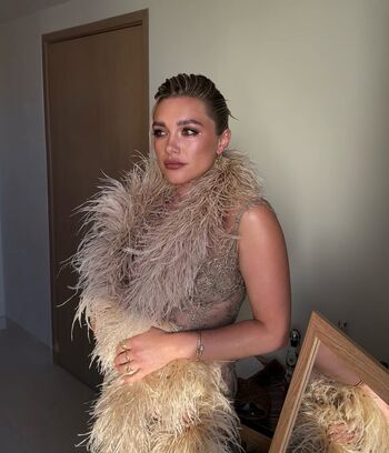 Florence pugh  page leaked private photo uncensored HD quality