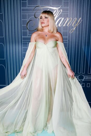 Florence pugh  page leaked private photo uncensored HD quality