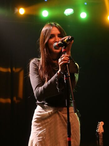 Gabriela bee  page leaked private photo uncensored HD quality