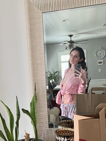 Gizellefuentes leaked private photo uncensored HD quality