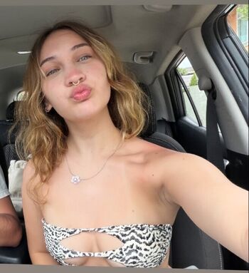 Halia beamer  page leaked private photo uncensored HD quality