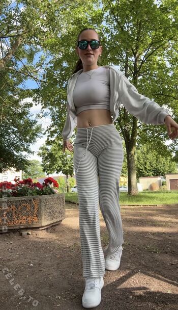 Hannahluisienne page leaked private photo uncensored HD quality
