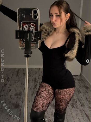 Hannahluisienne leaked private photo uncensored HD quality