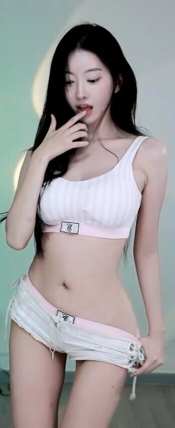 Haxxnini page leaked private photo uncensored HD quality