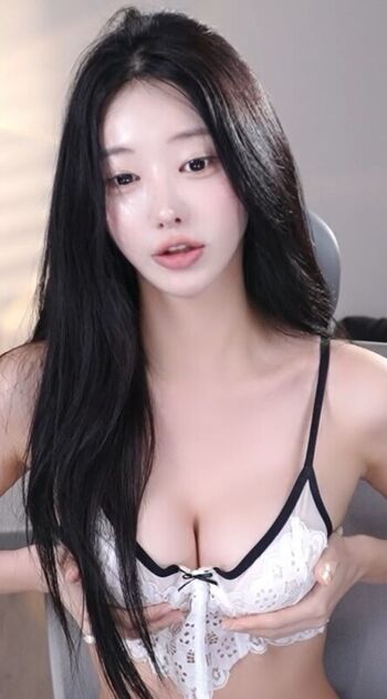 Haxxnini leaked private photo uncensored HD quality