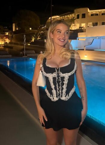Helen flanagan page leaked private photo uncensored HD quality
