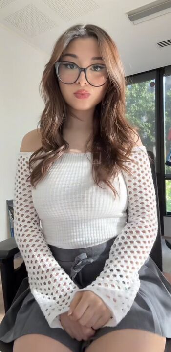 Helydia page leaked private photo uncensored HD quality