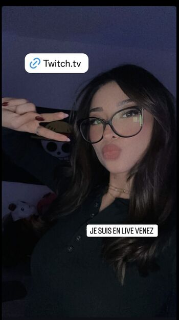 Helydia leaked private photo uncensored HD quality