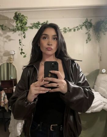 Hermosainez leaked private photo uncensored HD quality