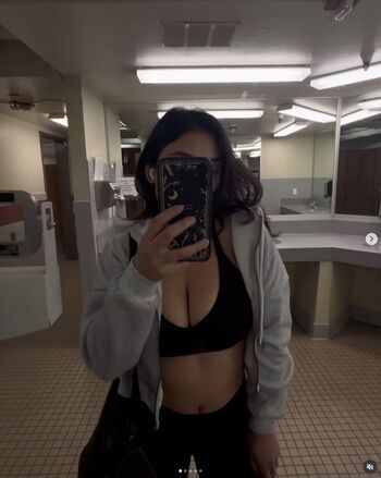 Hermosainez leaked private photo uncensored HD quality