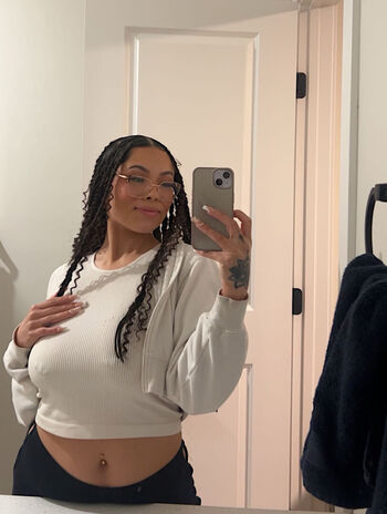 Hvvrmonyy leaked private photo uncensored HD quality