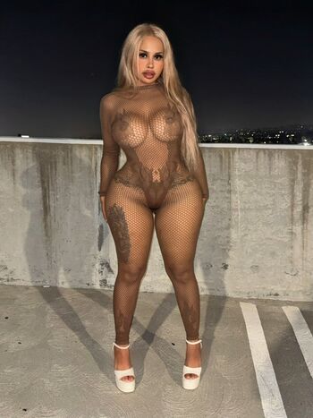 Iluvcinnie page leaked private photo uncensored HD quality