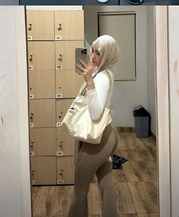 Indonesian girls  page leaked private photo uncensored HD quality