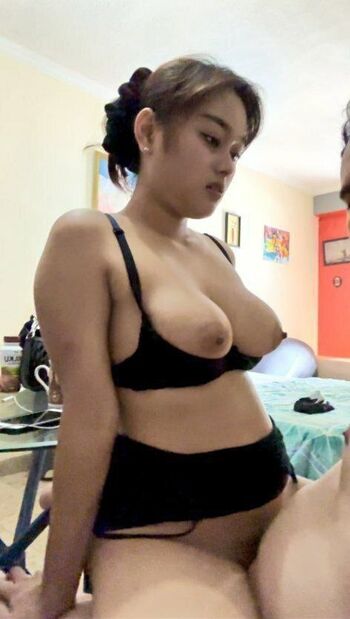Indonesian girls  page leaked private photo uncensored HD quality