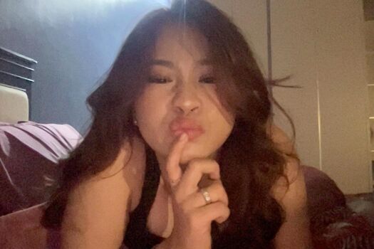 Indonesian girls  page leaked private photo uncensored HD quality