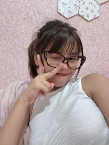 Indonesian girls  page leaked private photo uncensored HD quality