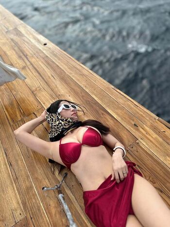 Indonesian girls  page leaked private photo uncensored HD quality