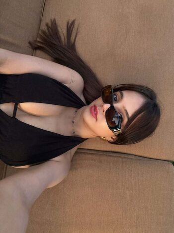 Indonesian girls  page leaked private photo uncensored HD quality