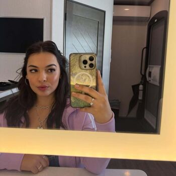 Isabella gomez page leaked private photo uncensored HD quality