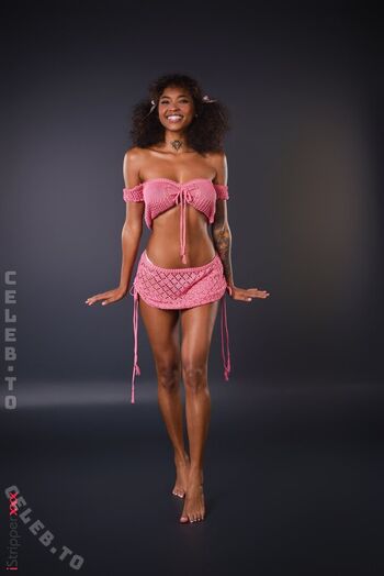 Istripper  page leaked private photo uncensored HD quality