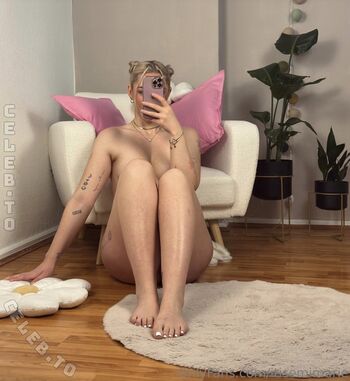 Itisemimarie leaked private photo uncensored HD quality