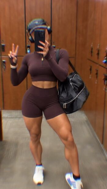 Itscanadianbae leaked private photo uncensored HD quality