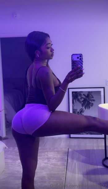 Itstavvi leaked private photo uncensored HD quality