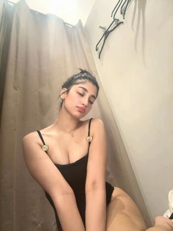 Itzliilaa leaked private photo uncensored HD quality