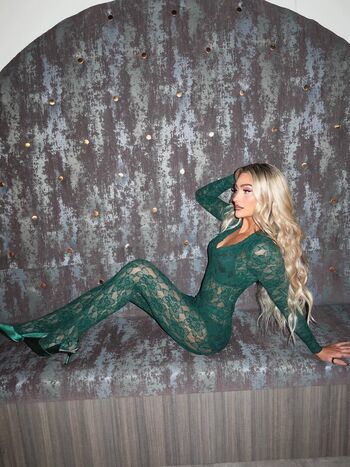 Izzi dame page leaked private photo uncensored HD quality