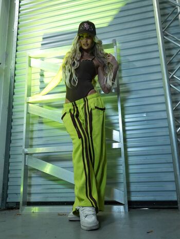 Izzi dame page leaked private photo uncensored HD quality