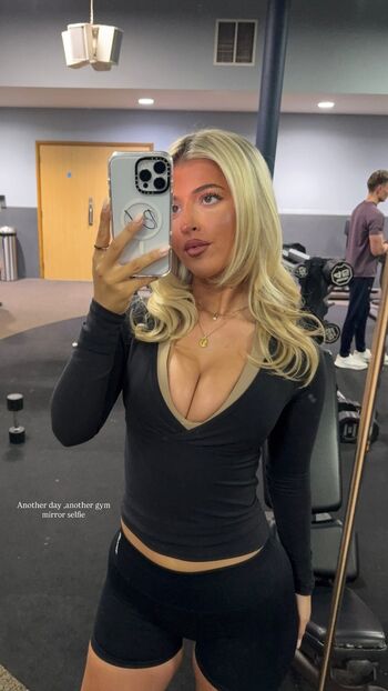 Izzytaffs page leaked private photo uncensored HD quality