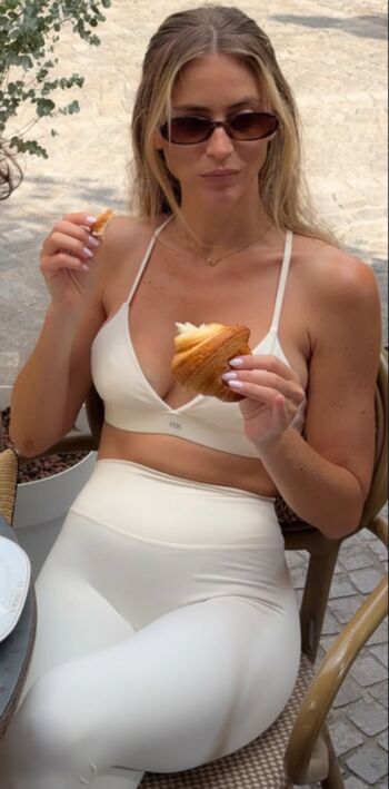 Janni deler leaked private photo uncensored HD quality