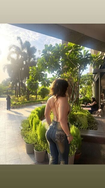 Janvi pandey page leaked private photo uncensored HD quality