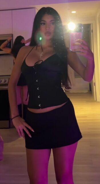 Jasmine lillyyyy  page leaked private photo uncensored HD quality