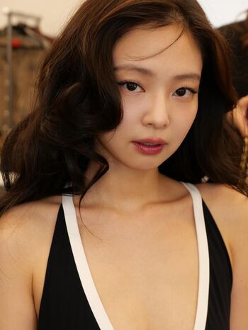 Jennie blkpik page leaked private photo uncensored HD quality