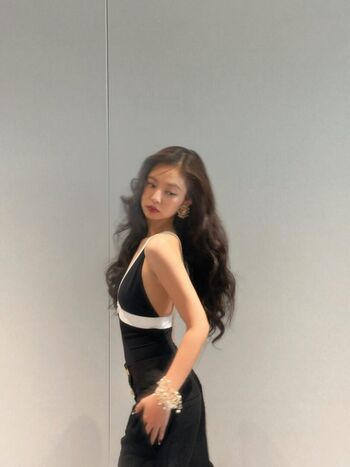 Jennie blkpik page leaked private photo uncensored HD quality