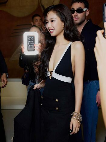 Jennie blkpik page leaked private photo uncensored HD quality