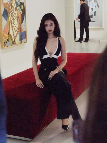Jennie blkpik page leaked private photo uncensored HD quality