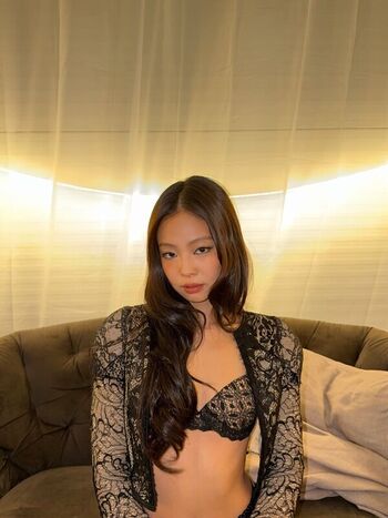 Jennie blkpik page leaked private photo uncensored HD quality