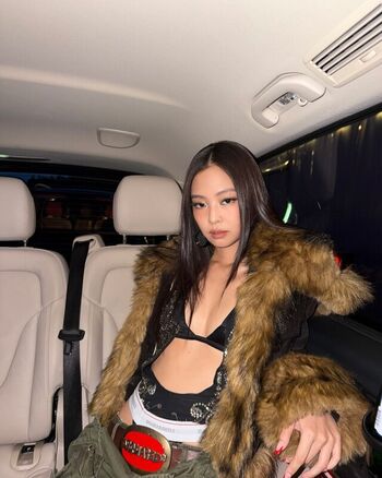 Jennie blkpik page leaked private photo uncensored HD quality