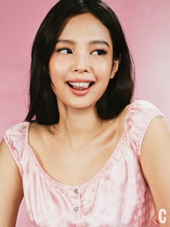 Jennie blkpik page leaked private photo uncensored HD quality