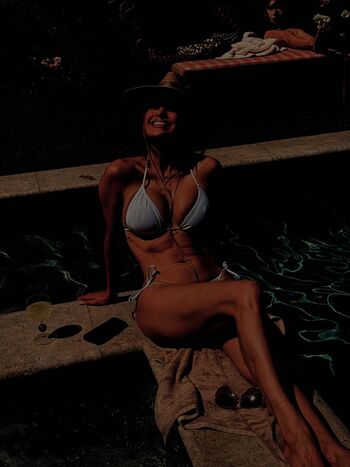 Jennifer lopez  page leaked private photo uncensored HD quality